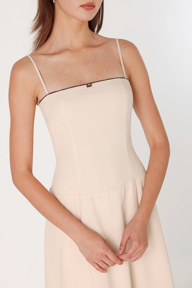 ELOWEN PADDED LINEN EYELET TRIM LOW-WAIST MIDAXI DRESS (NATURAL)