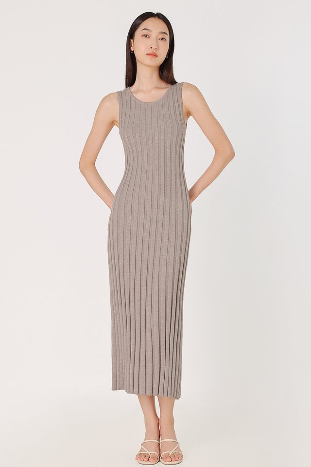 DOROTHY CREW NECK PANELLED KNIT MAXI DRESS (TAUPE)