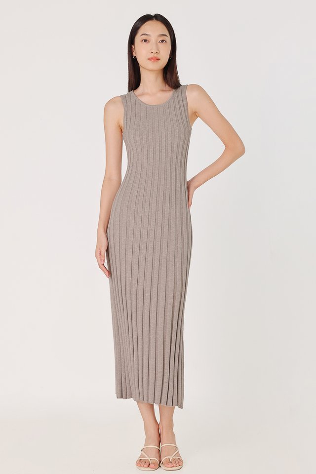 DOROTHY CREW NECK PANELLED KNIT MAXI DRESS (TAUPE)