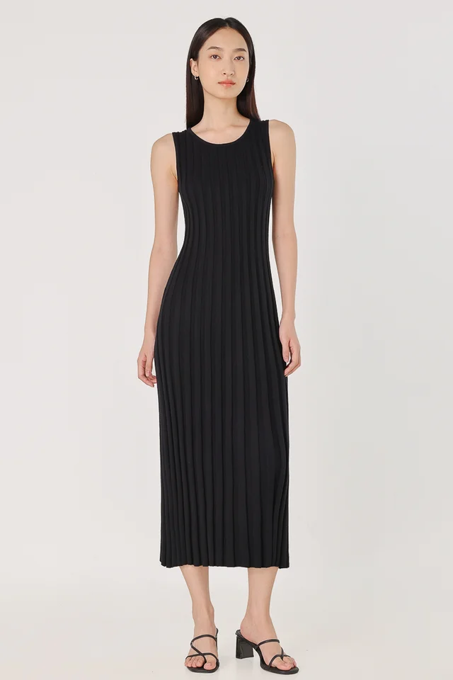 DOROTHY CREW NECK PANELLED KNIT MAXI DRESS (BLACK)
