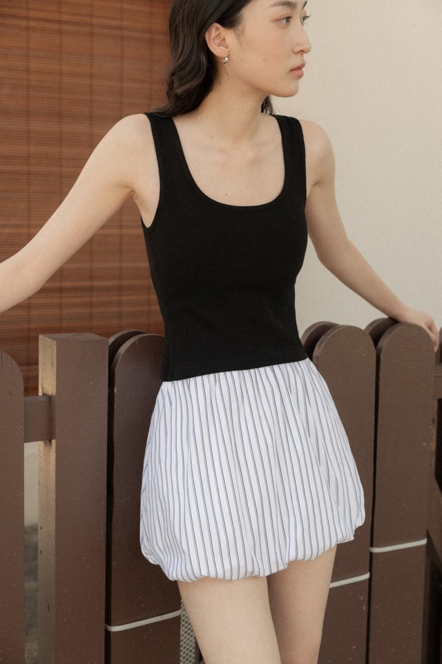 LILA REVERSIBLE PADDED RIBBED TANK TOP (BLACK)