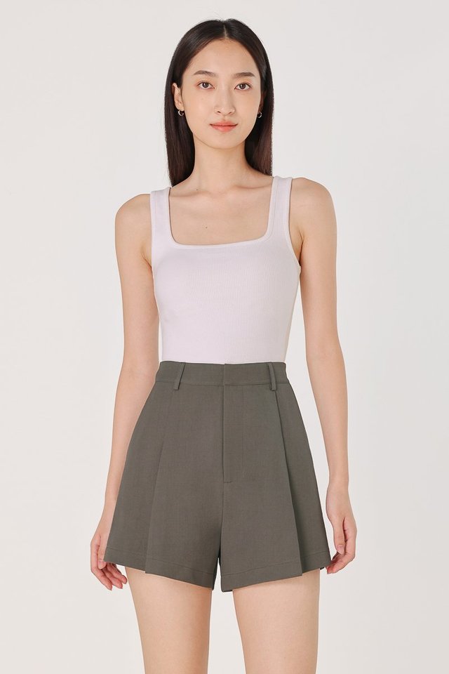 LILA REVERSIBLE PADDED RIBBED TANK TOP (WHITE)