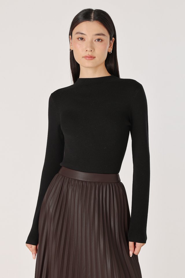 SERAPHINE MOCK NECK LONG SLEEVE KNIT TOP (BLACK)