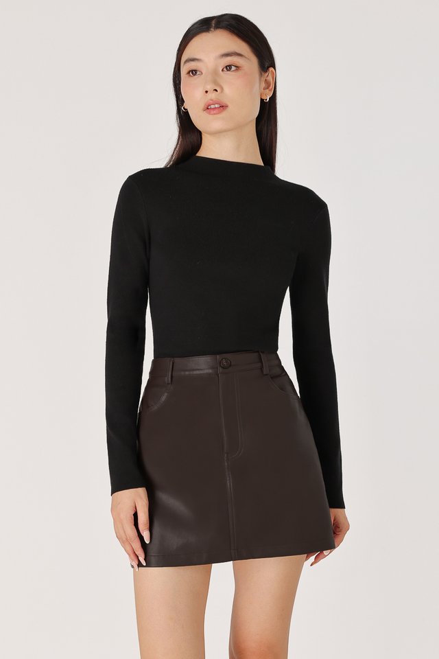 ZAILEY BASIC FAUX LEATHER SKORTS (BROWN)