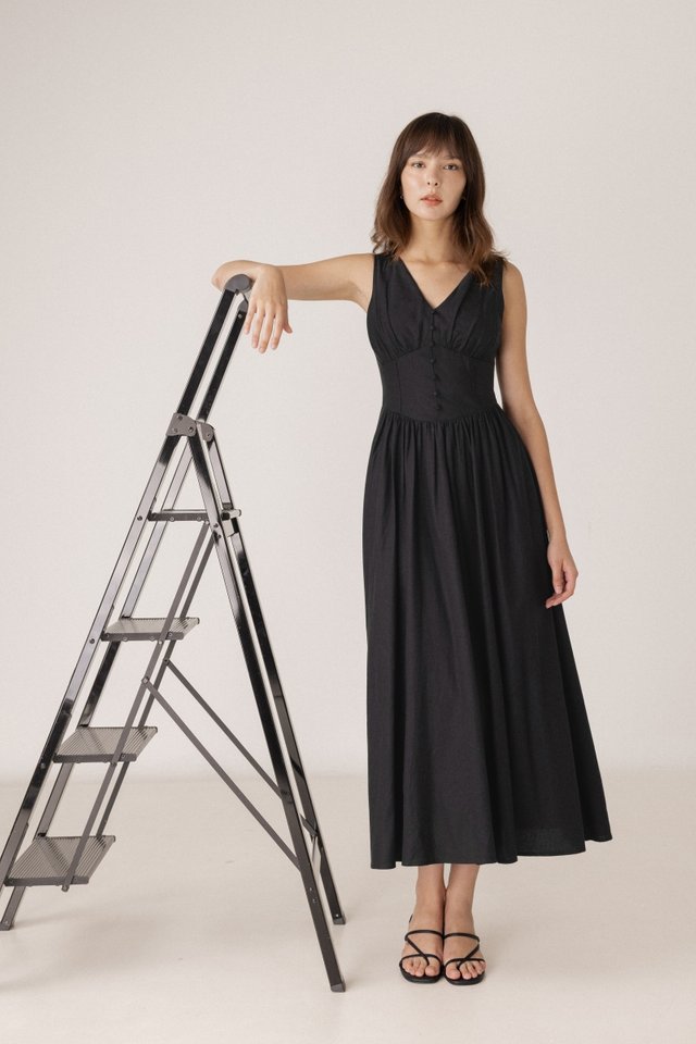 JASMINE BUTTON CORSET MAXI DRESS (BLACK)