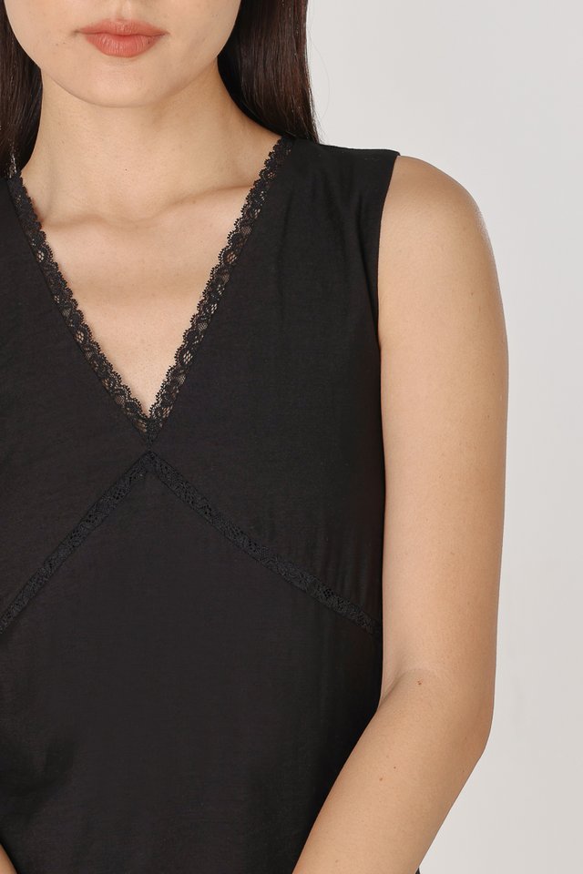 LICA V-NECK LACE TRIM MINI SHIFT DRESS (BLACK)
