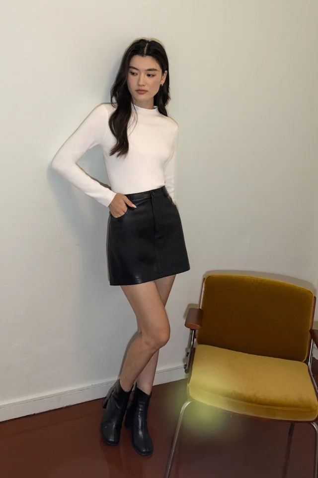 ZAILEY BASIC FAUX LEATHER SKORTS (BLACK)
