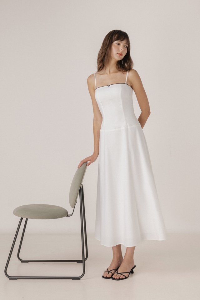 ELOWEN PADDED LINEN EYELET TRIM LOW-WAIST MIDAXI DRESS (WHITE)