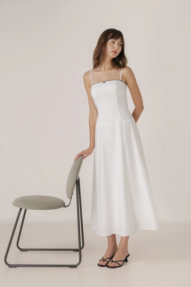 ELOWEN PADDED LINEN EYELET TRIM LOW-WAIST MIDAXI DRESS (WHITE)