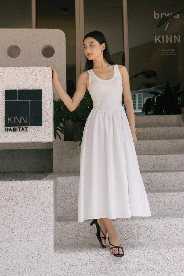 DANICE REVERSIBLE PADDED CONTRAST TANK MIDAXI DRESS (WHITE)