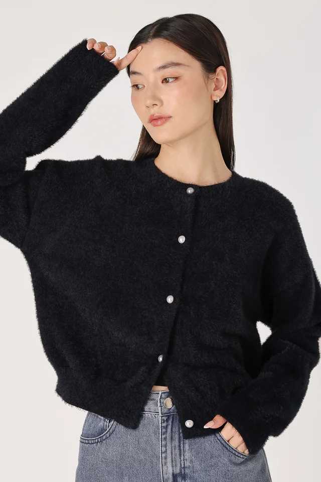 FAWN FURRY KNIT PEARL BUTTON CARDIGAN (BLACK)