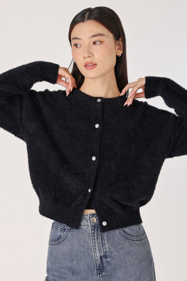 FAWN FURRY KNIT PEARL BUTTON CARDIGAN (BLACK)