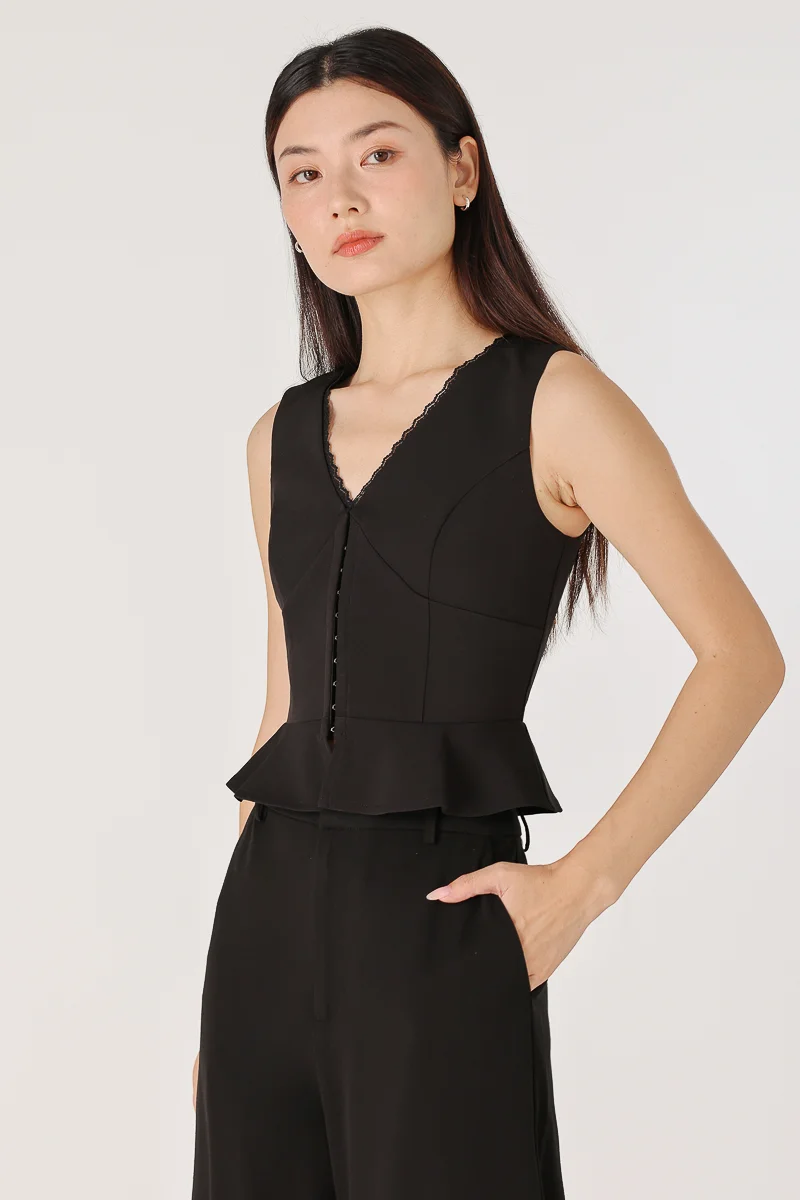 MADDIE V-NECK CLASP PEPLUM TOP (BLACK) | Lovet