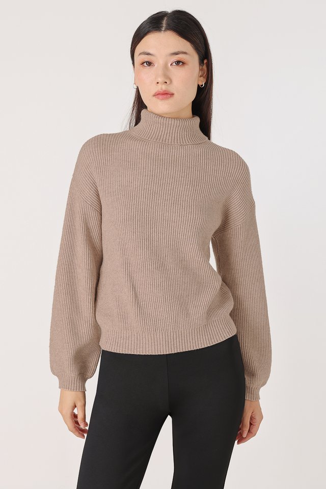 ZIELLE HIGH NECK SLOUCHY PULLOVER KNIT TOP (TAUPE)