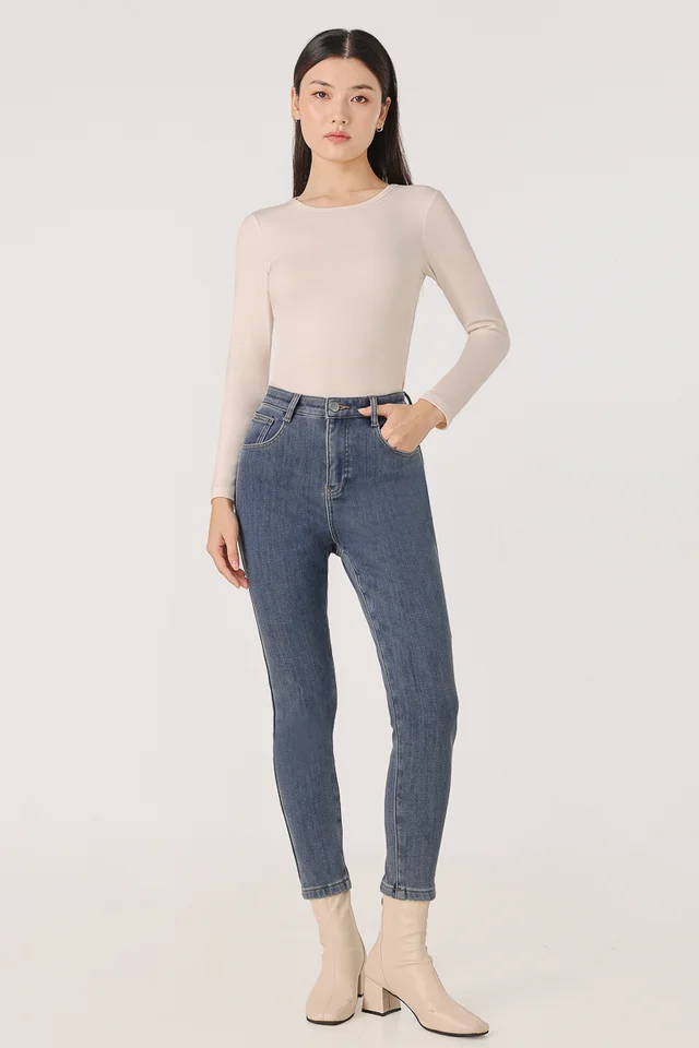 HEAT HUGGER THERMAL FLEECE SKINNY DENIM JEANS - PETITE (LIGHT WASHED)