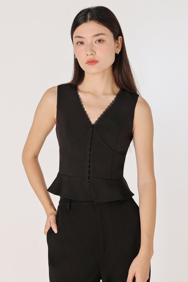MADDIE V-NECK CLASP PEPLUM TOP (BLACK)