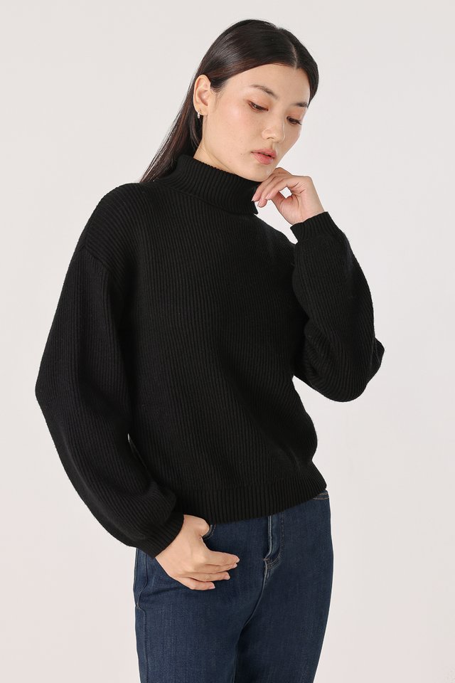 ZIELLE HIGH NECK SLOUCHY PULLOVER KNIT TOP (BLACK)