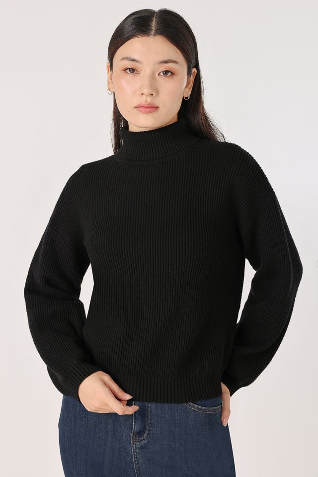 ZIELLE HIGH NECK SLOUCHY PULLOVER KNIT TOP (BLACK)