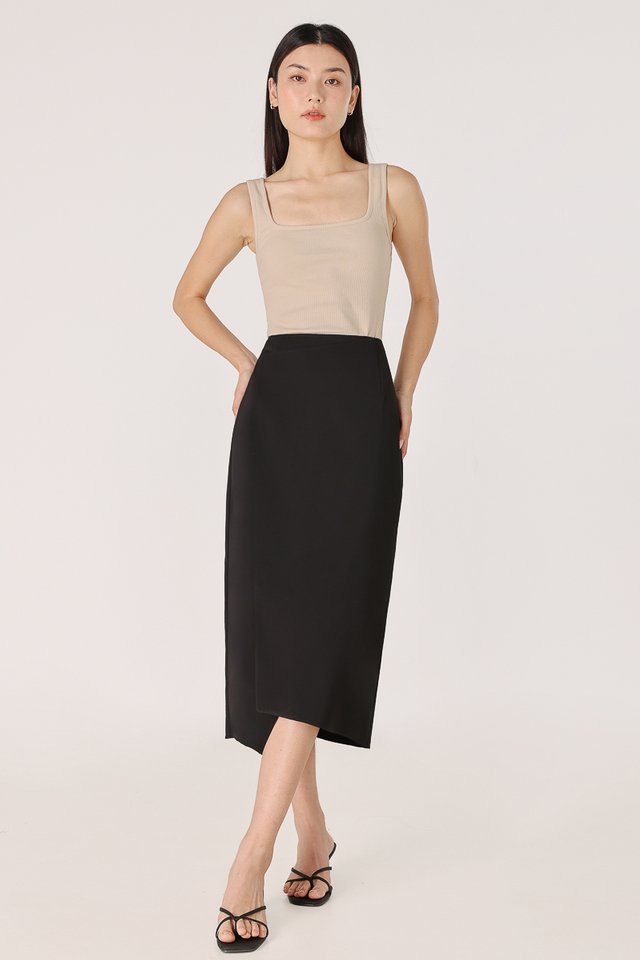 ELIZABETH ASYMMETRICAL BACK SLIT MIDAXI SKIRT (BLACK)