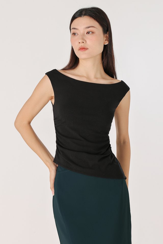 EVANGELINE PADDED BOATNECK SLANT HEM RUCHED TOP (BLACK)