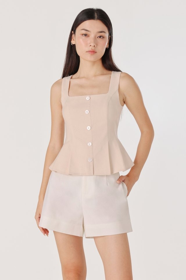 AZLYNN PADDED LINEN SHELL BUTTON PLEATED HEM TOP (OAT) AZLYNN PADDED LINEN SHELL BUTTON PLEATED HEM TOP (OAT)