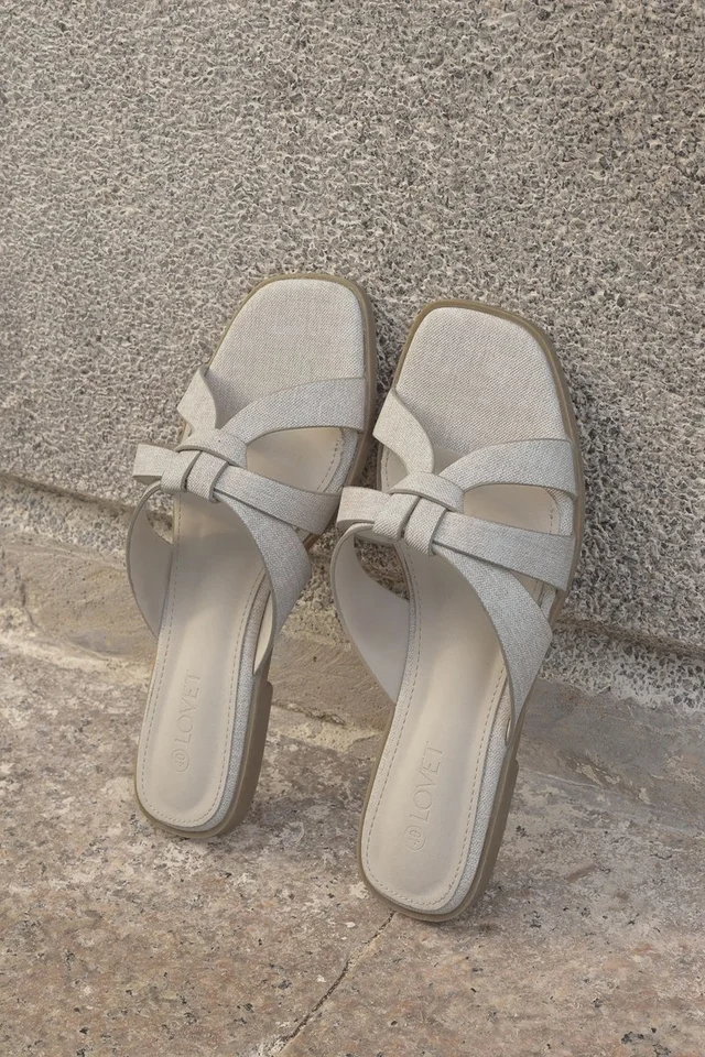 ESTHER WEAVE KNOT SLIP-ON SANDALS (OAT)