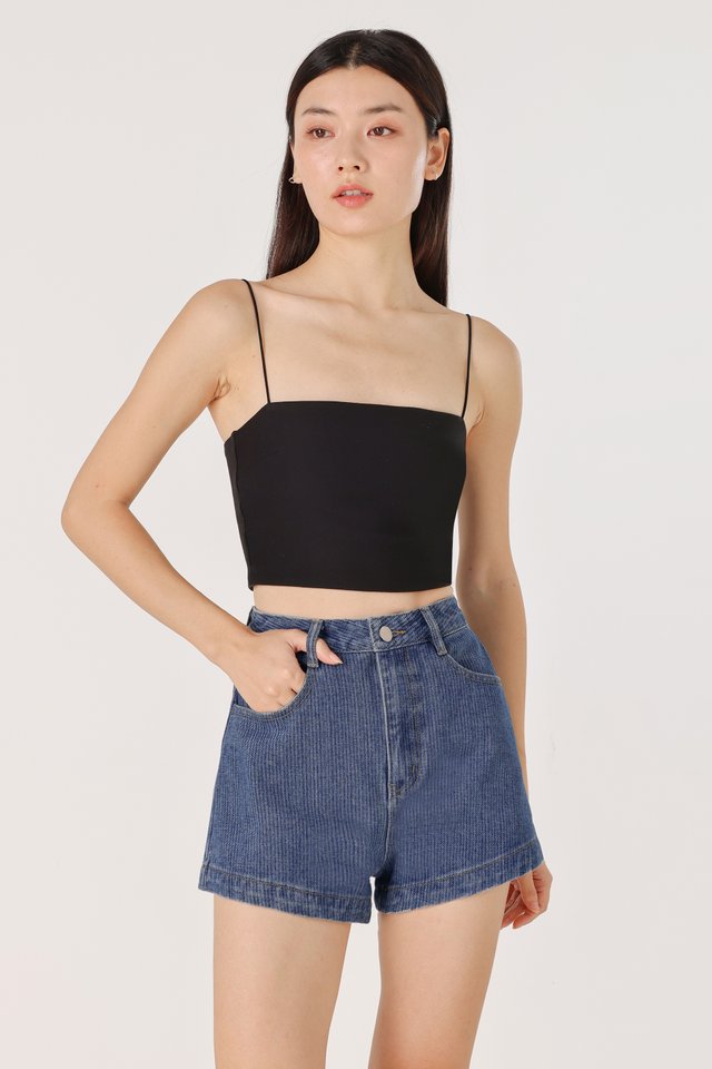 ILLIE STRIPED BASIC DENIM SHORTS (DARK WASHED) *BFF*