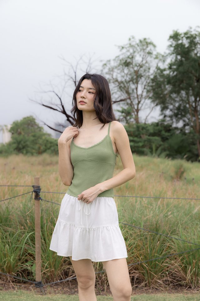 MIREA SCALLOP TRIM V-NECK CAMI KNIT TOP (PISTACHIO)