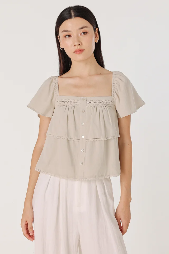 ELVIRA LACE INSERT FLUTTER SLEEVE SHELL BUTTON TOP (OAT)