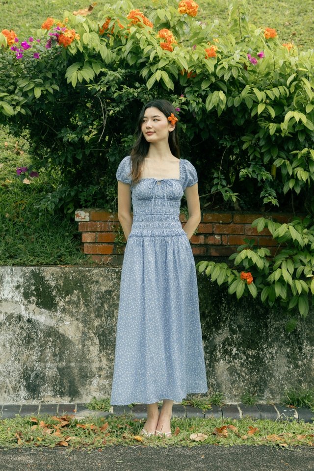 AVIELLE PADDED RUCHED RIBBON-TIE MAXI DRESS (BLUE FLORAL)