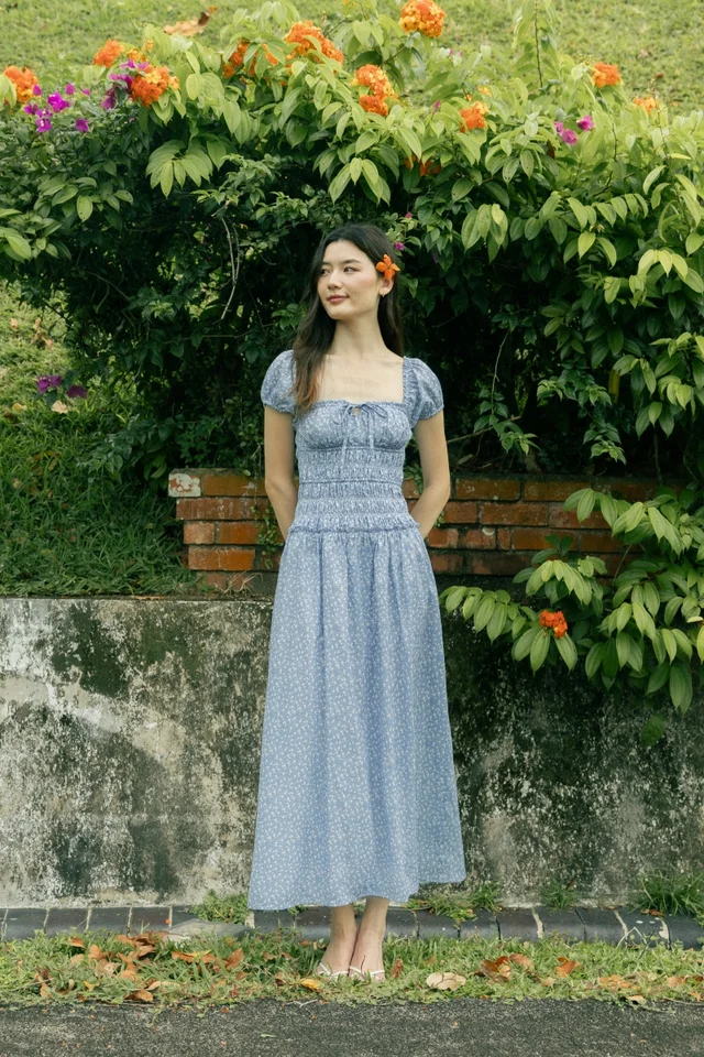 AVIELLE PADDED RUCHED RIBBON-TIE MAXI DRESS (BLUE FLORAL)