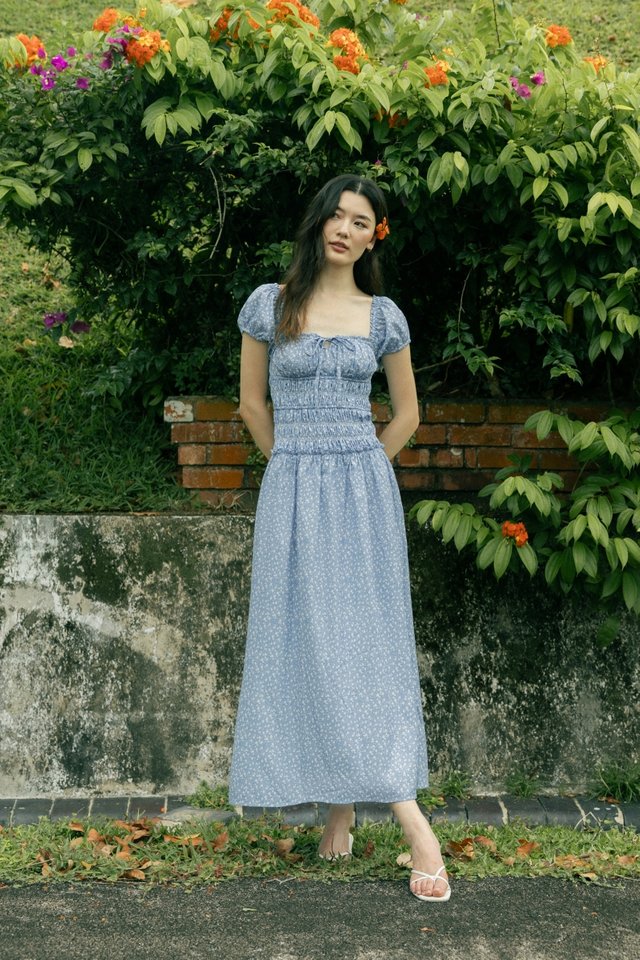 AVIELLE PADDED RUCHED RIBBON-TIE MAXI DRESS (BLUE FLORAL)