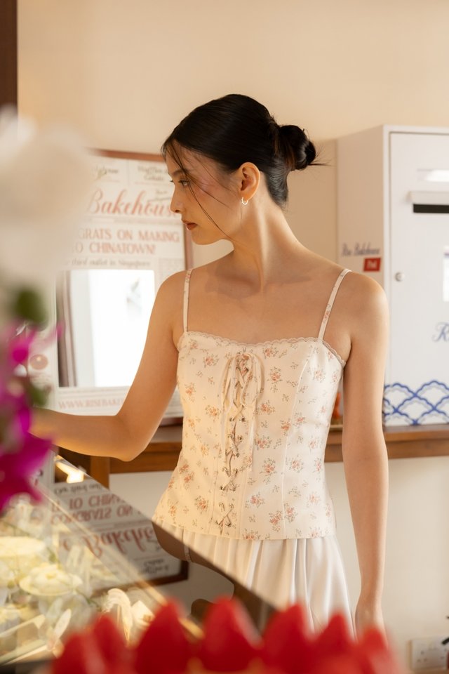 ARABELLA PADDED FLORAL CORSET LACE TRIM TOP (WHITE)