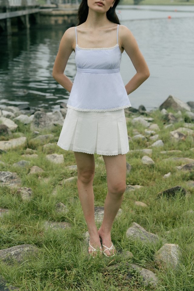 REINI PADDED RUFFLE TRIM BABYDOLL CAMI TOP (BLUE STRIPED)