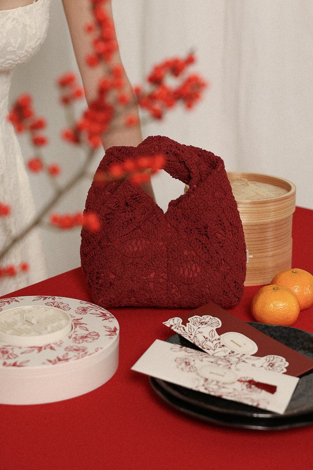 LUNAR CROCHET DUMPLING BAG (WINE)
