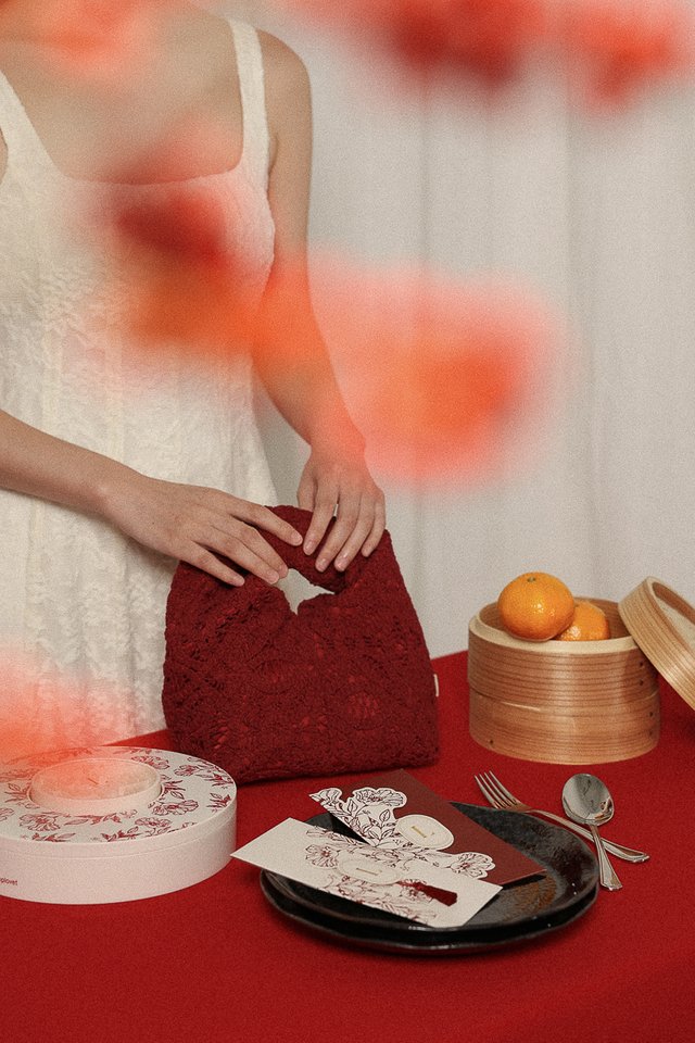 LUNAR CROCHET DUMPLING BAG (WINE)