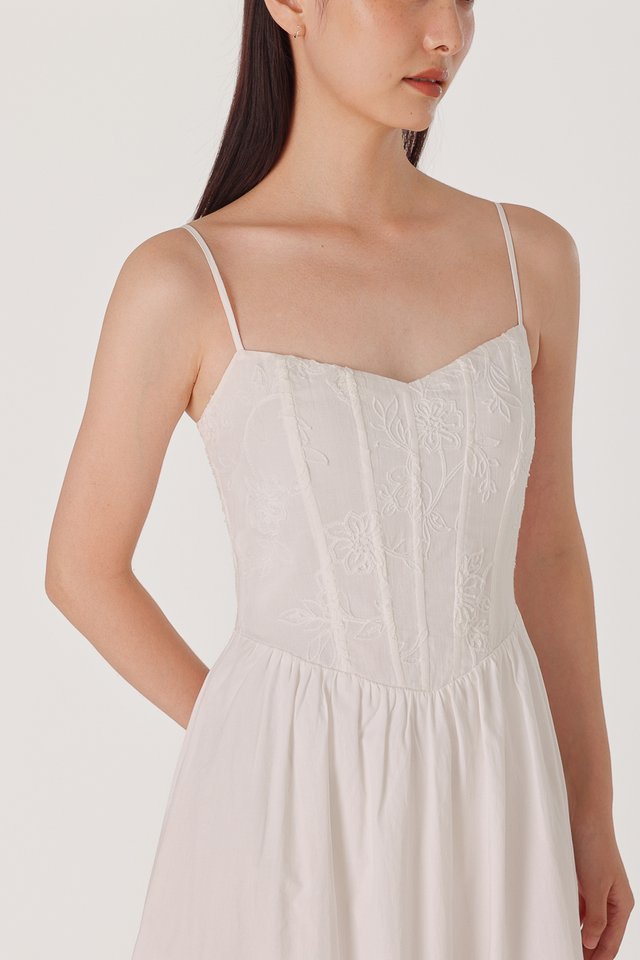 WRENLEY PADDED EMBROIDERED FLORAL CORSET MIDAXI DRESS (WHITE)