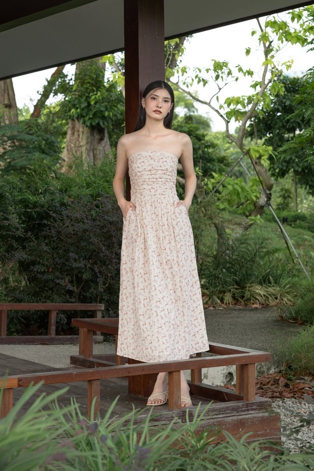 MEGAN PADDED FLORAL TEXTURED RUCHED TWO-WAY MAXI DRESS (RED)