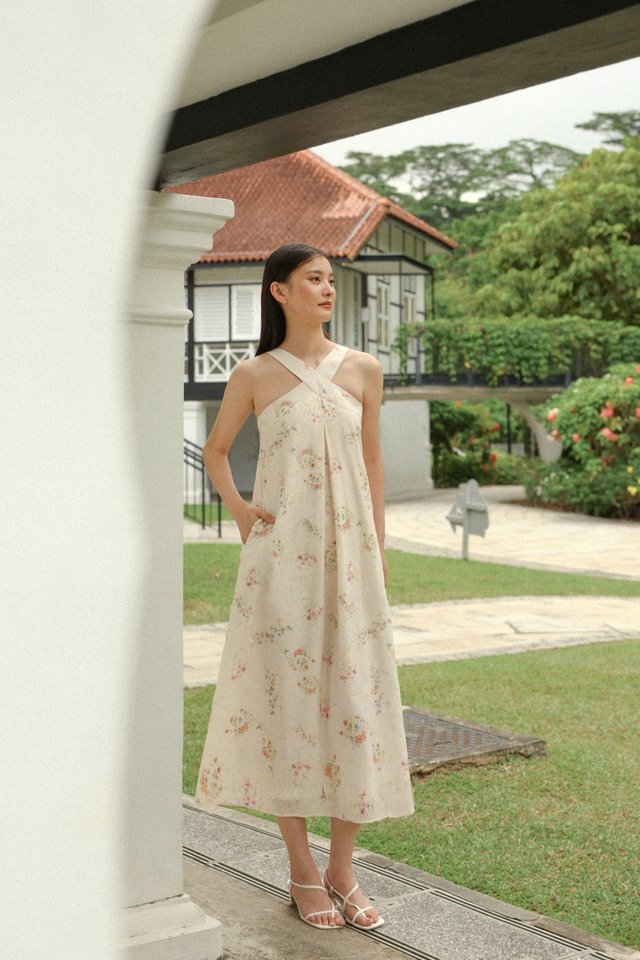 LEVINA PADDED FLORAL EMBROIDERED HALTER TENT MIDAXI DRESS