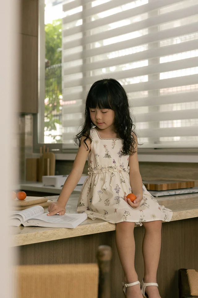MAGNOLIA FLORAL RUFFLE TRIM DRESS - MINI GIRL