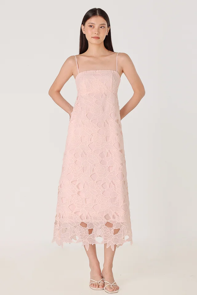 CLARINA PADDED FLORAL EYELET LACE BABYDOLL MIDAXI DRESS (PINK)