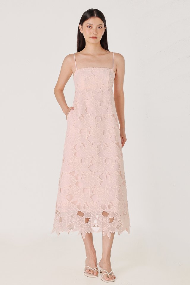 CLARINA PADDED FLORAL EYELET LACE BABYDOLL MIDAXI DRESS (PINK)