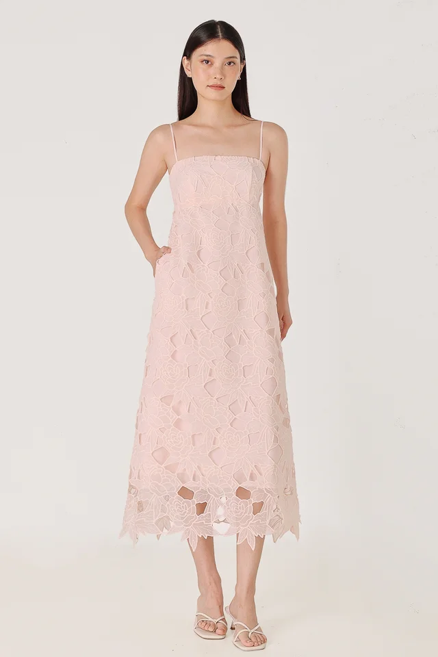 CLARINA PADDED FLORAL EYELET LACE BABYDOLL MIDAXI DRESS (PINK)