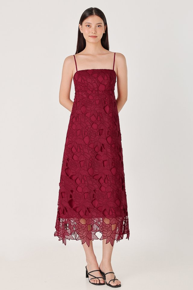 CLARINA PADDED FLORAL EYELET LACE BABYDOLL MIDAXI DRESS (WINE)