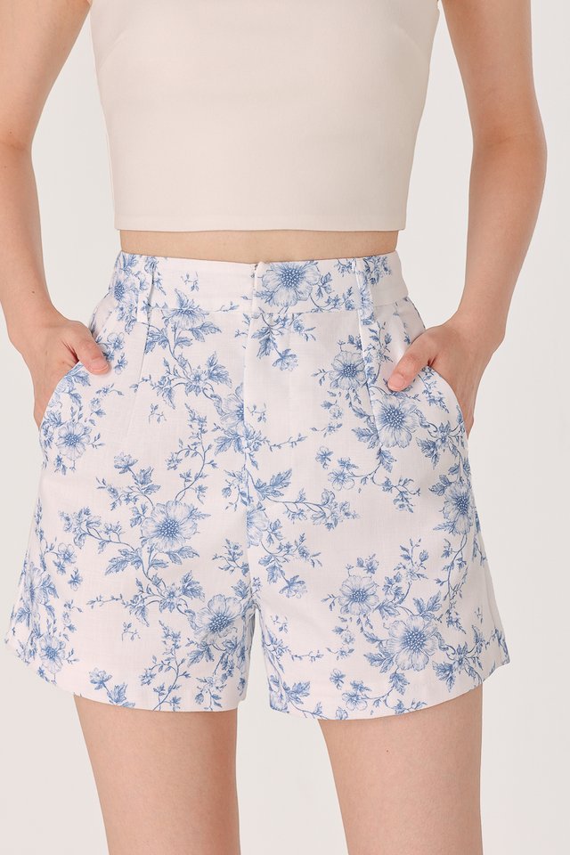 CAMELLIA LINEN PORCELAIN FLORAL FRONT CLASP SHORTS