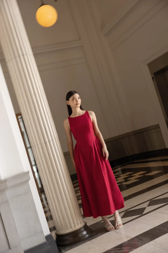BRIDGETTE PADDED LINEN BOATNECK BACK CUT-OUT RIBBON MAXI DRESS