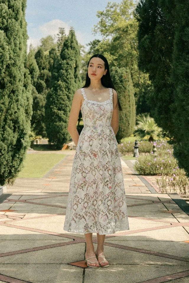 CHRYSAN PADDED FLORAL GUIPURE LACE MIDAXI DRESS