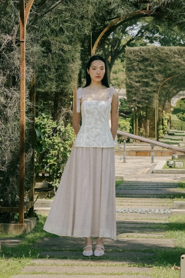 AZALEA PADDED CORDED EMBROIDERY LACE TIE-RIBBON MAXI DRESS