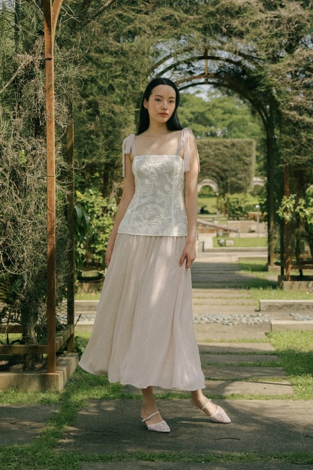 AZALEA PADDED CORDED EMBROIDERY LACE TIE-RIBBON MAXI DRESS