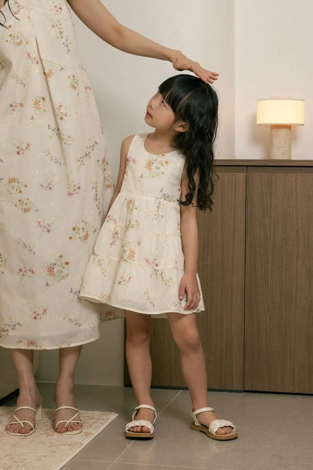 LEVINA FLORAL EMBROIDERED CROSS-BACK DRESS - MINI GIRL